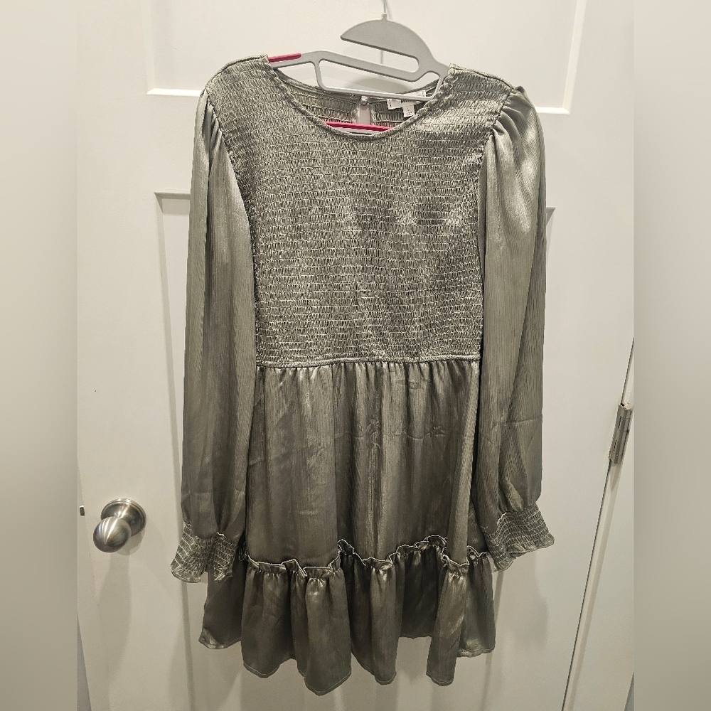 MINE Metallic Silver Olive Smocked Babydoll Dress Size Large Long Sleeve Tiered